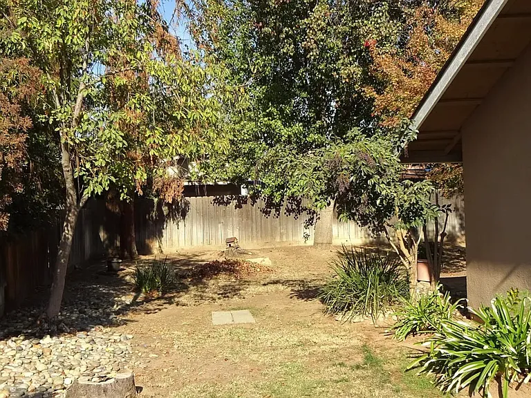 2223 Ellery Ave — Photo 18