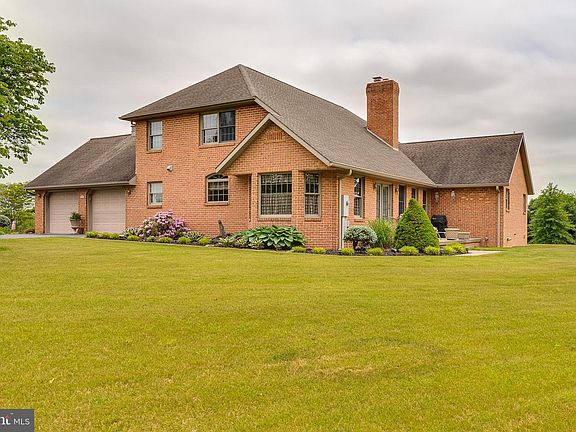 5th image of 603 Bridle Path Dr