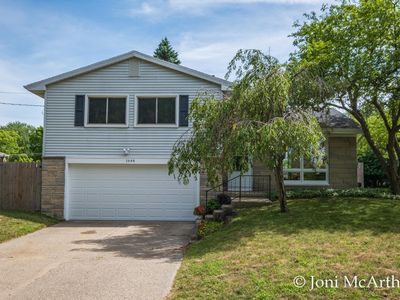 1644 Aberdeen St NE, Grand Rapids, MI, 49505