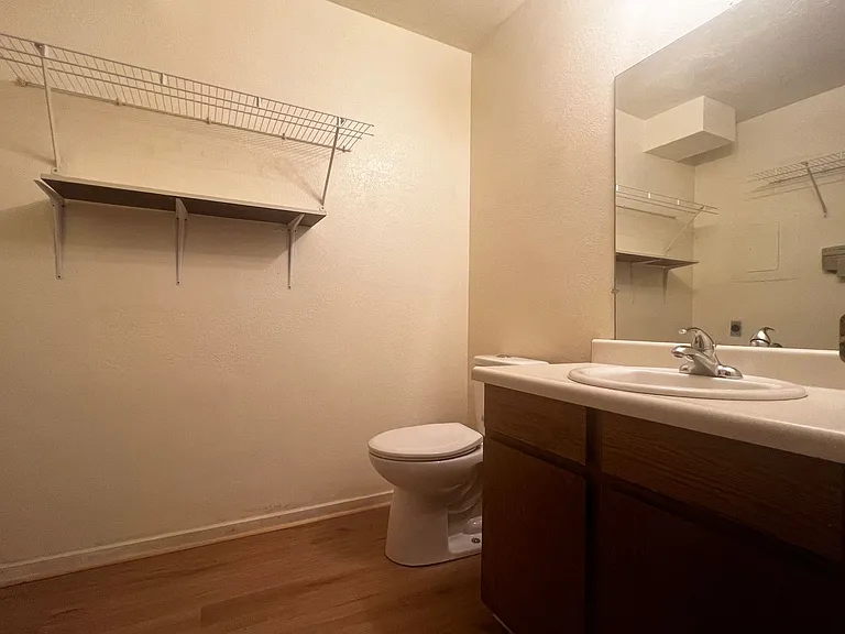 449-485 N 1465 W — Photo 17