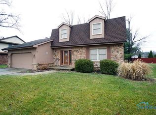 2144 Thornapple Dr, Toledo, OH 43614