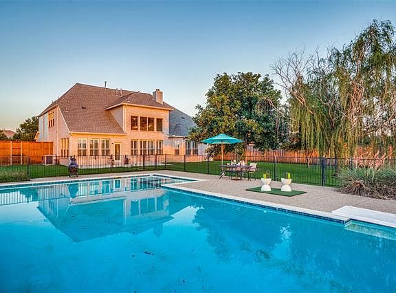 2nd image of 801 Owl Creek Dr
