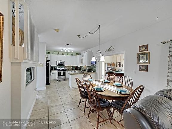 3rd image of 7724 NW 193rd Ter