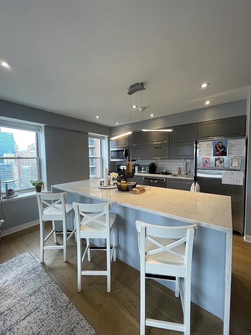 3 bed, 1100 sqft, $3,300 — Photo 3