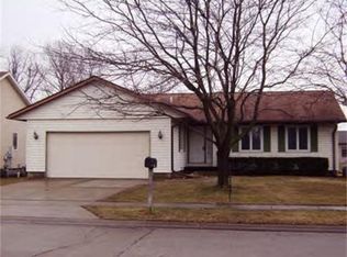 3567 Redlich Dr, Decatur, IL 62521