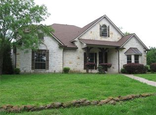 110 Oak St, Lone Oak, TX 75453