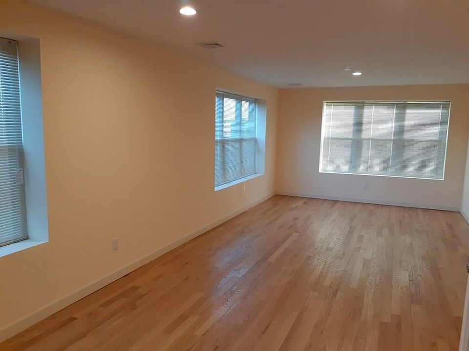 1st image of 140 Union St Ste 410