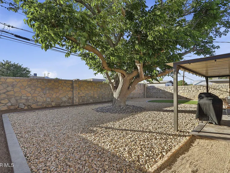 4873 McGregor Dr — Photo 30