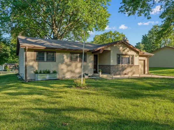 2621 SE Tidewater Dr, Topeka, KS 66605
