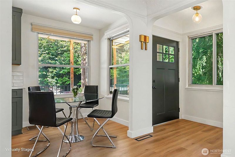 5th image of 10106 16th Avenue S