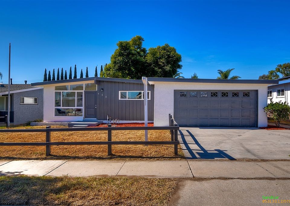 1st image of 608 Vista Way