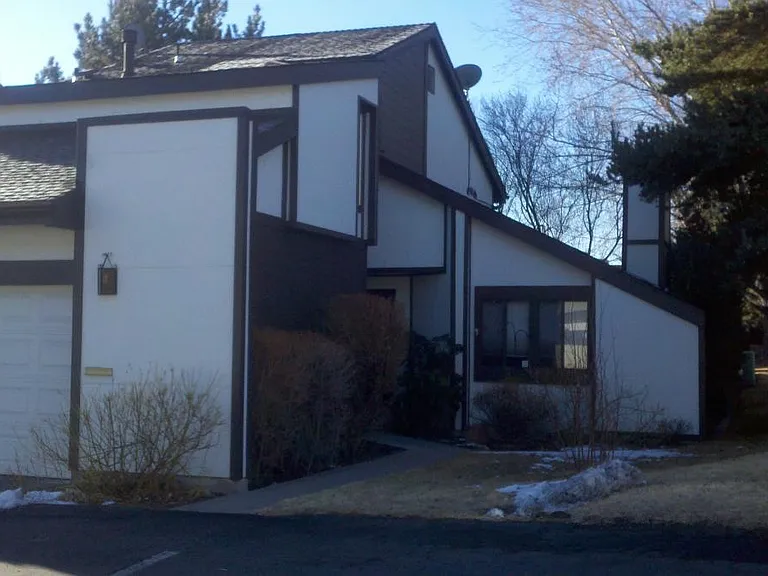 314 Lorraine Ct — Photo 1