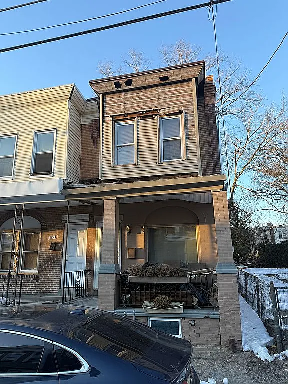 1251 Chase St photo 1