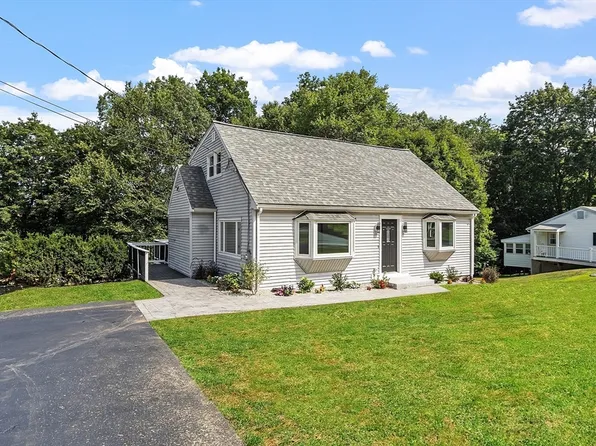 129 Fort Meadow Dr, Hudson, MA 01749