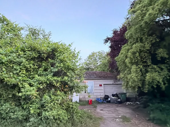 10334 SE Martins St, Portland, OR 97266