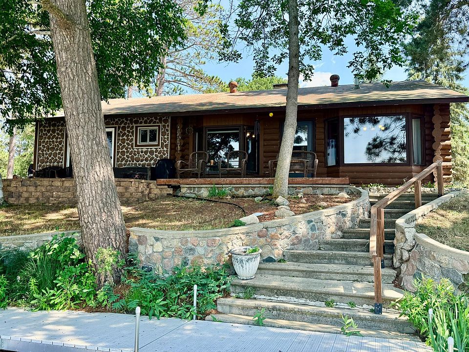 1st image of 306 E River Dr