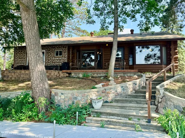 306 E River Dr, Park Rapids, MN 56470