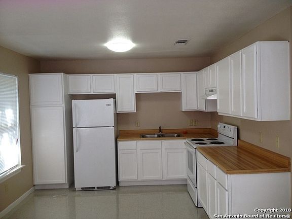 4th image of 2907 Steves Ave