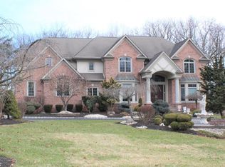 54 Meredith Rd, Colonia, NJ 07067