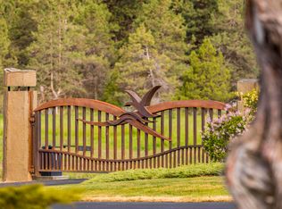 1069 Vine Maple Dr, Klamath Falls, OR 97601