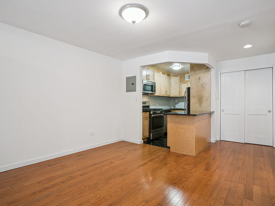 1st image of 4 W 104th St APT 3A