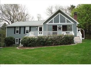 10 Desert Brook Rd, Wrentham, MA 02093