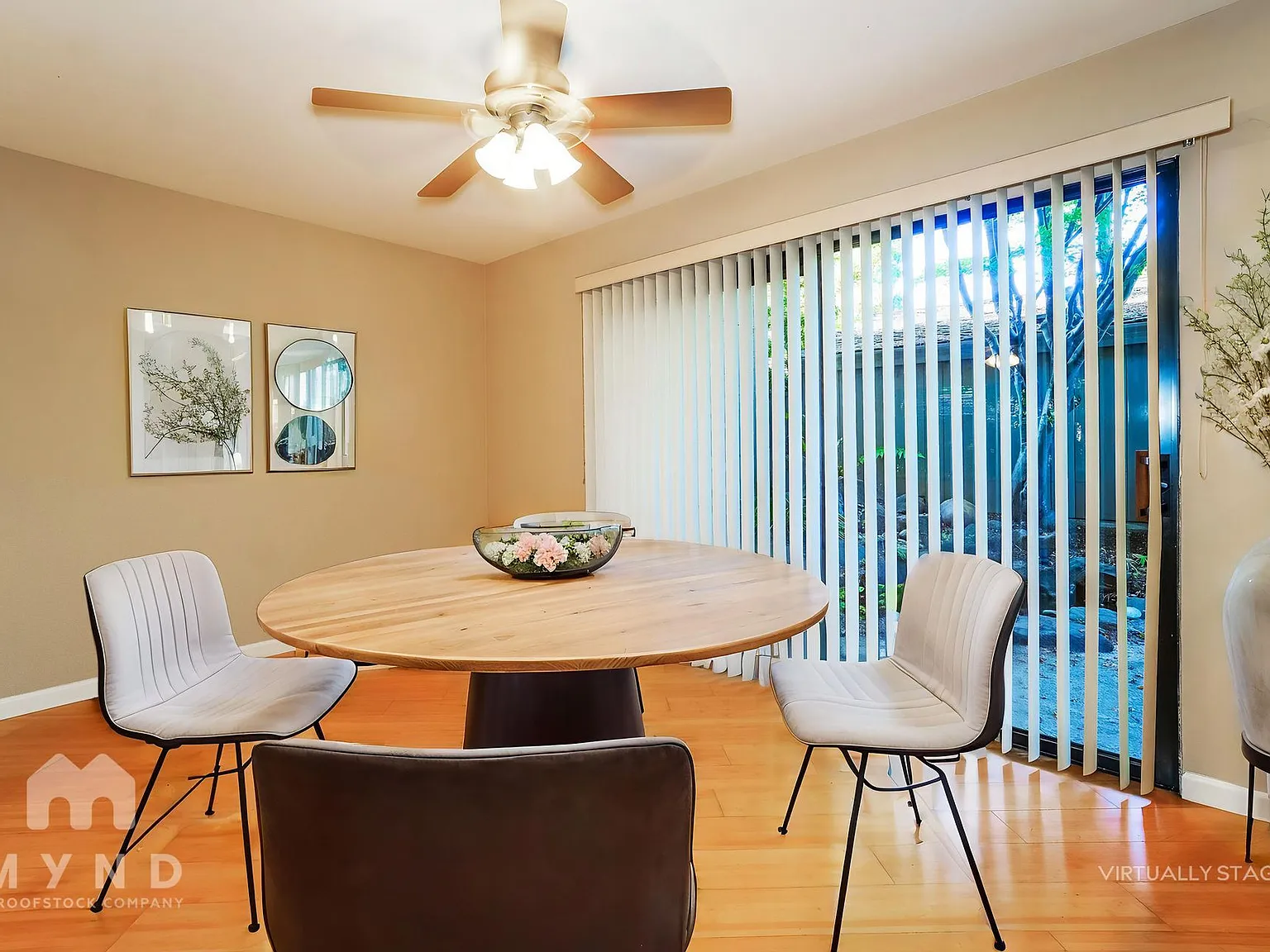 2 bed, 2.5 bath, 1742 sqft, $2,700 — Photo 3