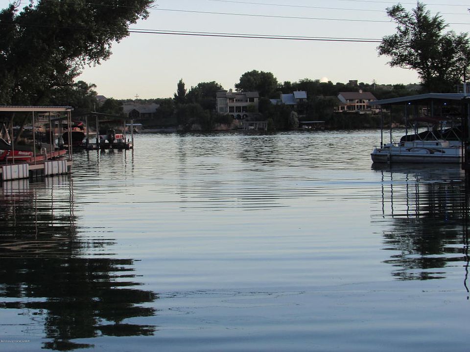 1st image of 523 N Shore Dr