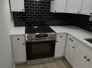 907 E 232nd St #1, Bronx, NY 10466