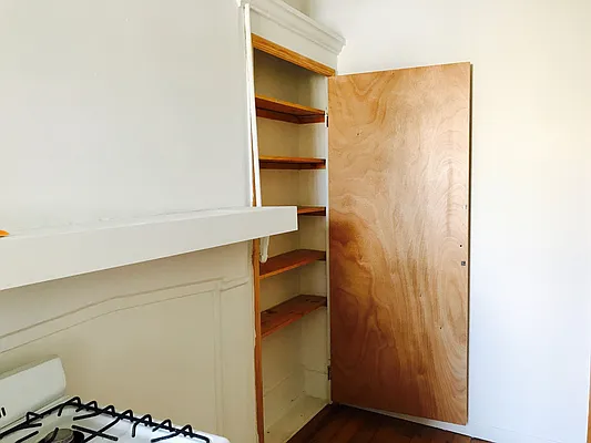 Rented by In Haus LLC | media 18