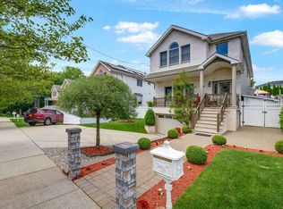 5423 Hylan Blvd, Staten Island, NY 10312