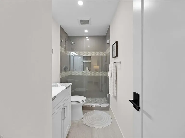 2100 Gulf Shore Blvd N #101 — Photo 20