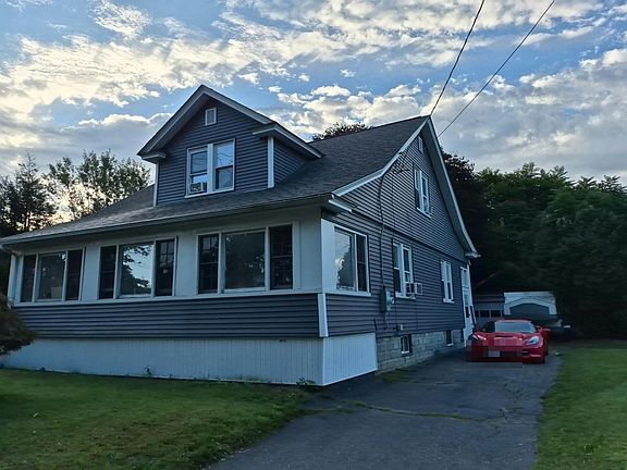 2nd image of 176 Meadow St