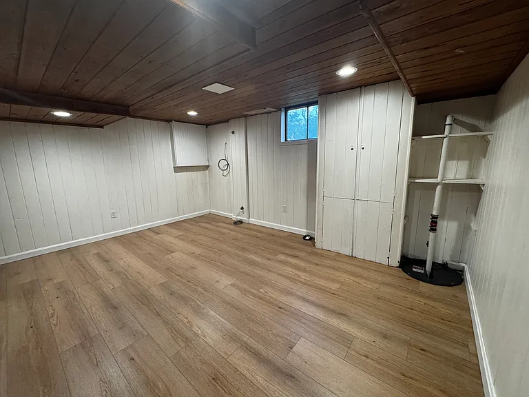 2611 S Troy St — Photo 16