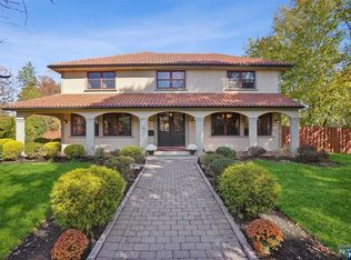 85 Westervelt Pl, Cresskill, NJ 07626