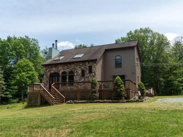 154 Dirk Rd, Tafton, PA 18464