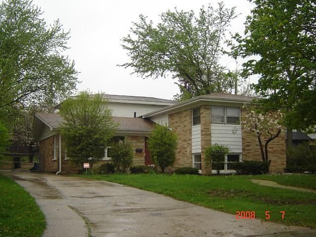 1st image of 613 2nd Ave