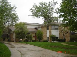 613 2nd Ave, Libertyville, IL