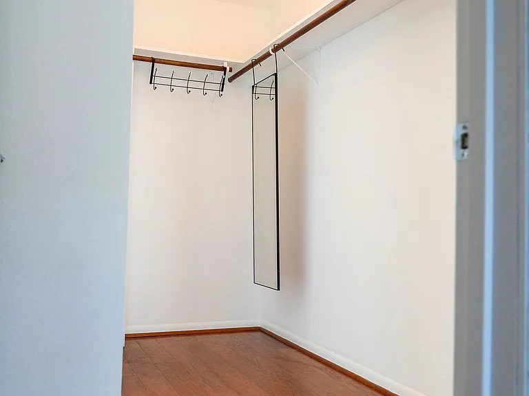 310 S Jensen Dr — Photo 32