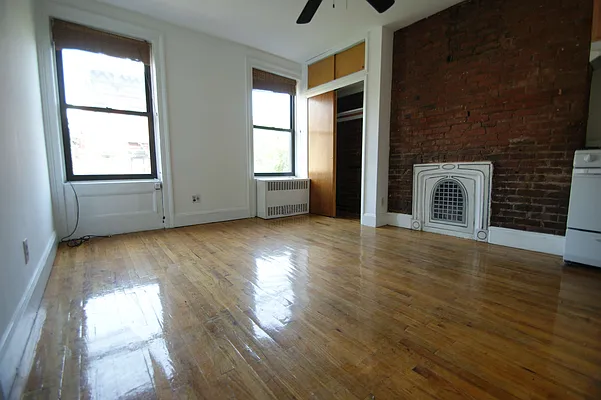 Rented by Michael Sloane Realty Company | media 5
