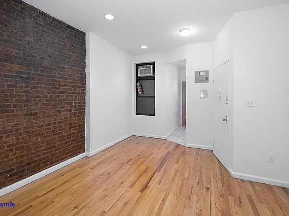 2nd image of 216 E 83rd St APT 3A