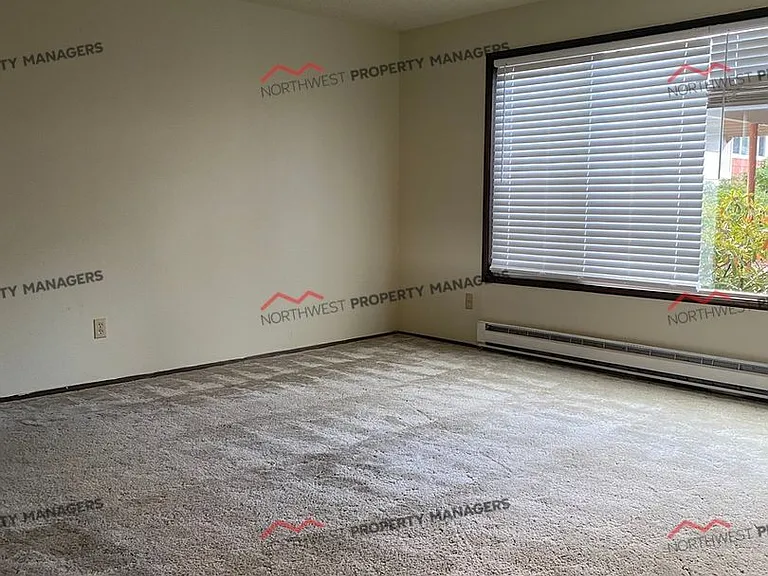 514 N Medcalf Ln #124 — Photo 10