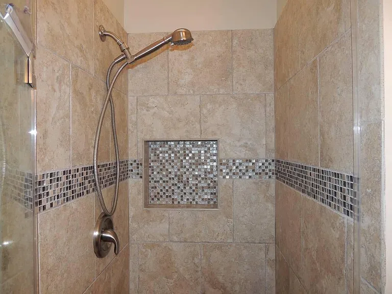 11 Tanglewood Dr #13 — Photo 14
