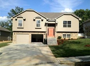 603 Oakmont Dr, Warrensburg, MO 64093