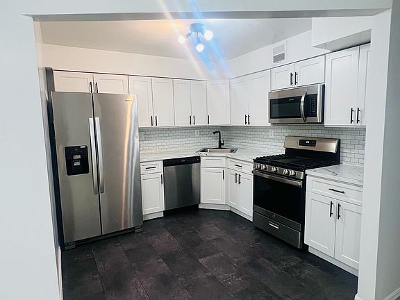 2nd image of 979 E 85th St Floor 2