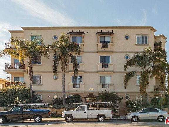 3rd image of 855 Wilcox Ave #304B