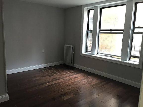 2nd image of 650 E 21st St APT A1