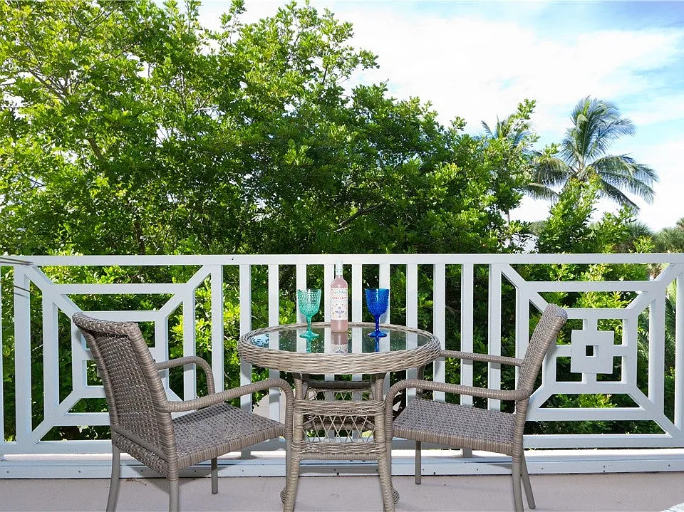 3555 Ocean Dr #303