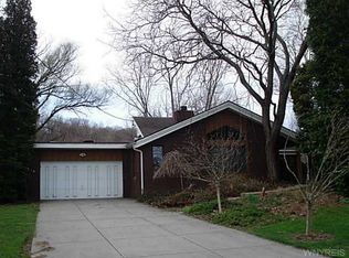 1026 Ridge Rd, Lewiston, NY 14092