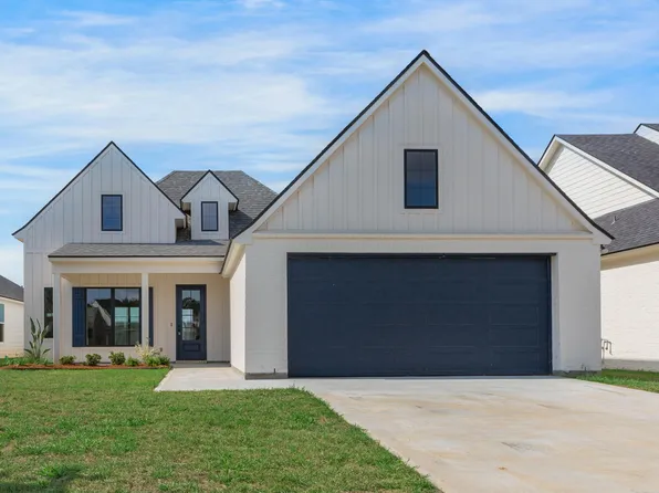 203 Queenstown Ave, Youngsville, LA 70592